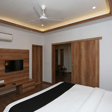Hotel Yelchiko Varanasi Exteriör bild