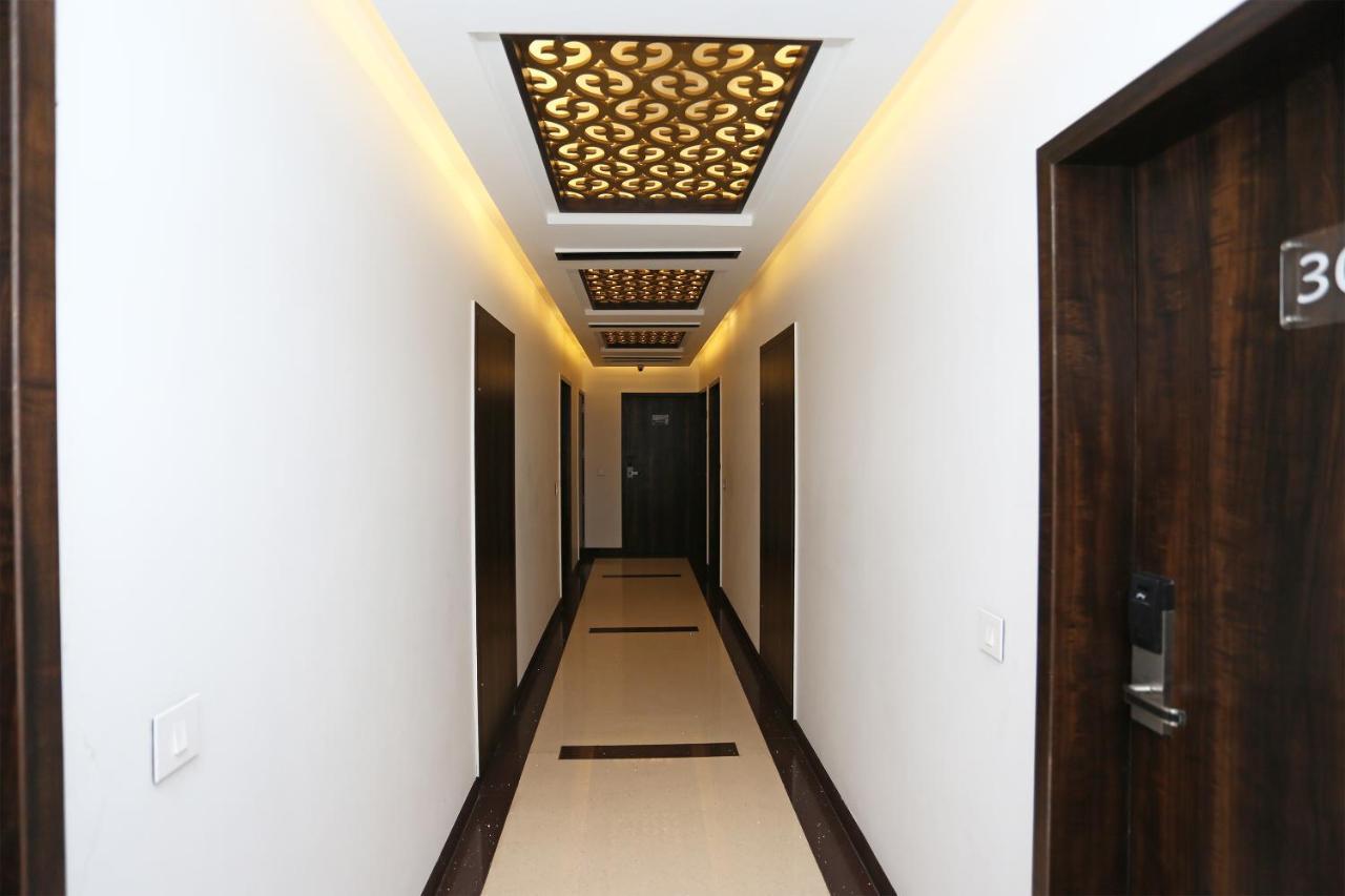 Hotel Yelchiko Varanasi Exteriör bild