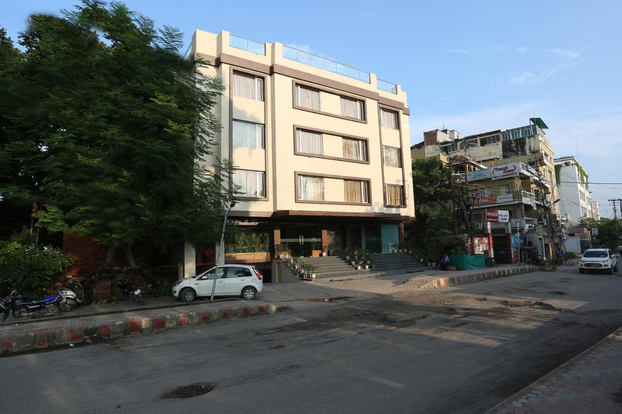 Hotel Yelchiko Varanasi Exteriör bild