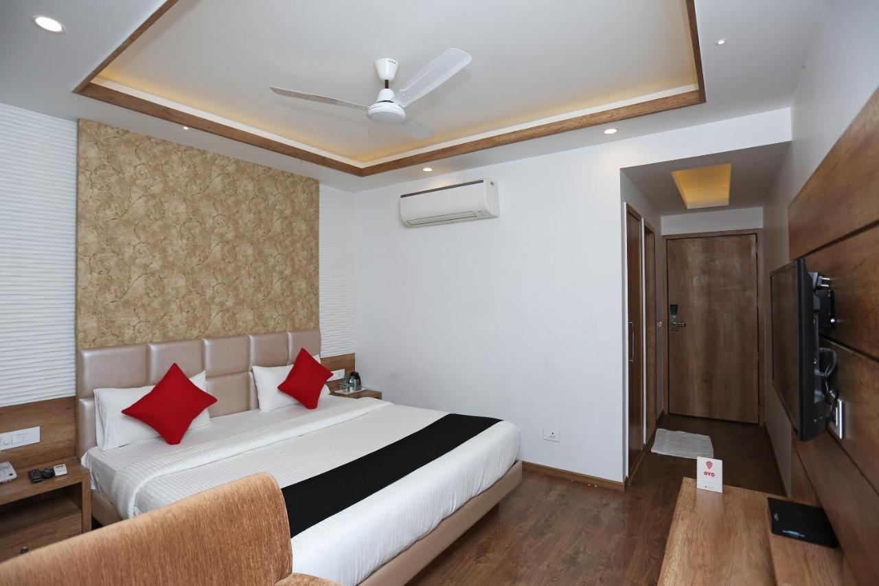 Hotel Yelchiko Varanasi Exteriör bild
